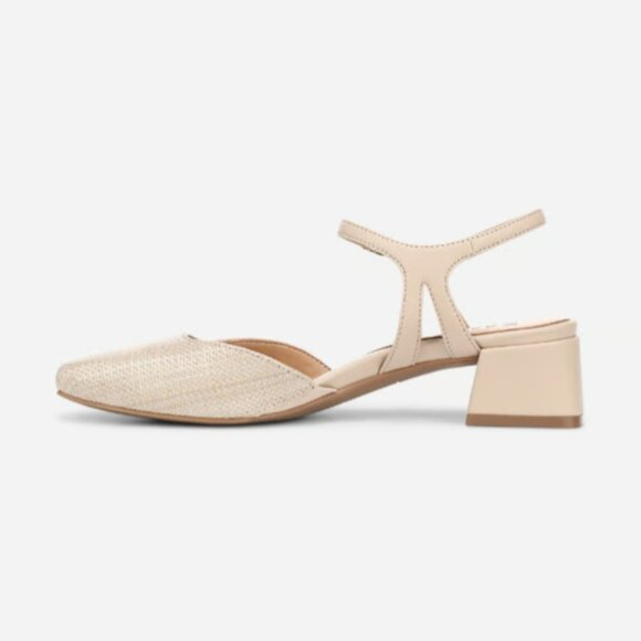 Naturalizer Women's Hattie Strappy Dress Pumps (Wide) - Picture 3 of 10